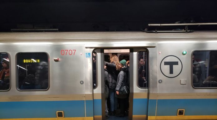 Upcoming Suspension of Blue Line Train Service between Wonderland and Orient Heights for 18 Days Begins Sunday, May 22 Blue Line East Boston